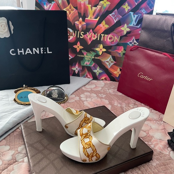 Celine CLOTH MULES & CLOGS - Picture 10 of 11